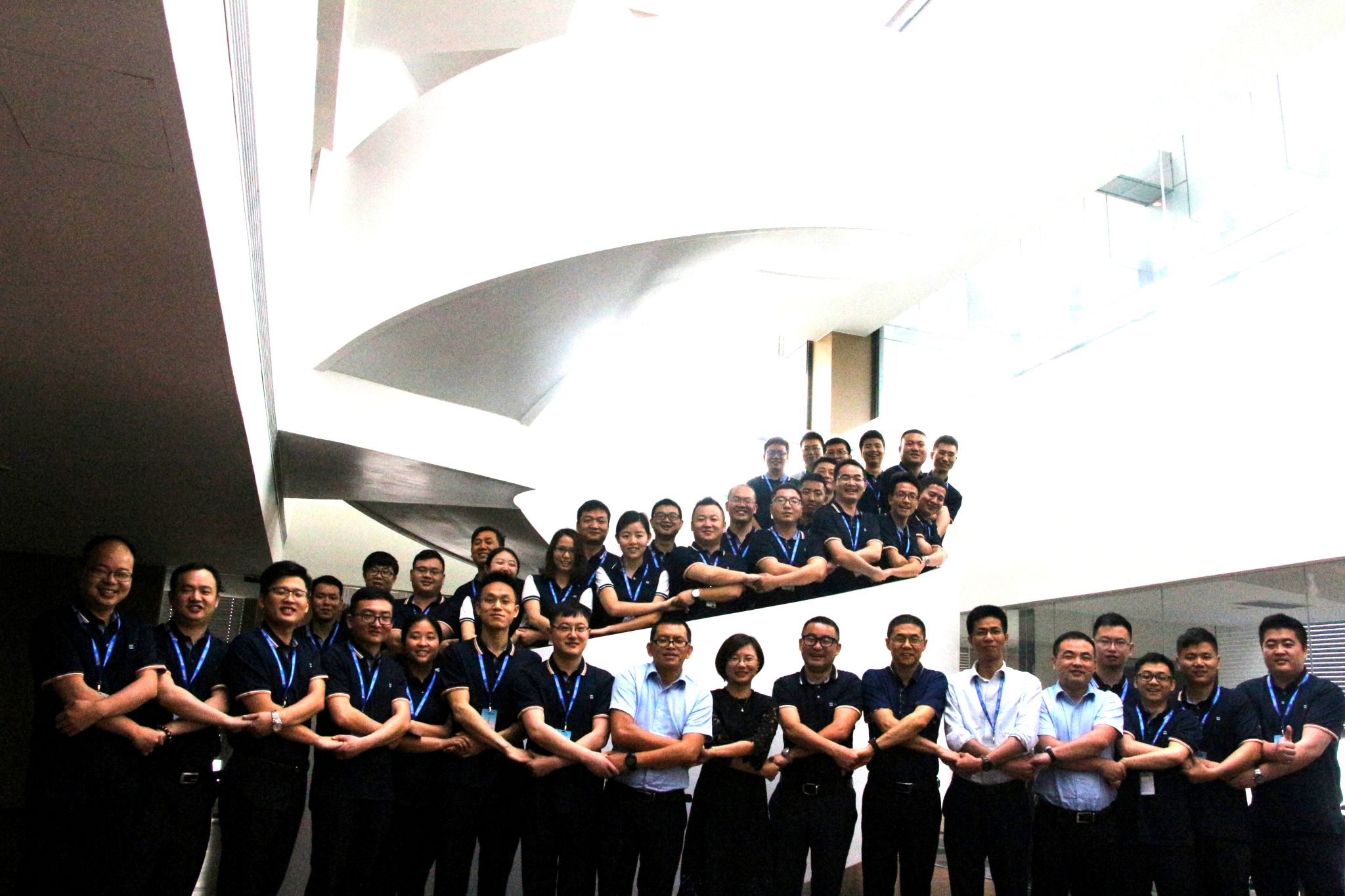 “才高能识远、启迪方成才”多宝电竞环境第一期管理骨干选拔培训班顺利启动