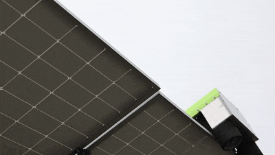 光伏发电效率飙升20% 多宝电竞环境光伏清洁机器人震撼上市